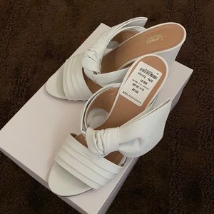 Gorgeous Italian Lewit brand White Sandals 39.5